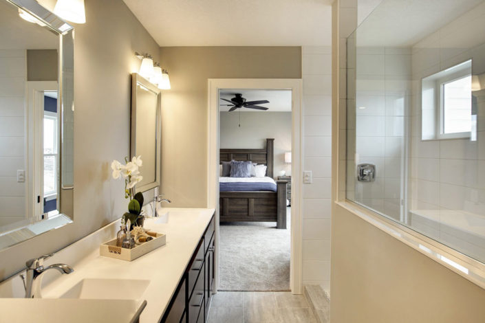 Parade115_masterbath